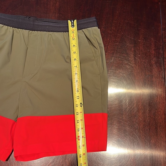 NWT Banana Republic BR Sport Size Large - Picture 3 of 7